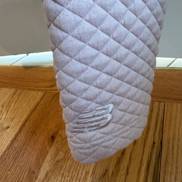 Pink New Balance sweater - Picture 3 of 3